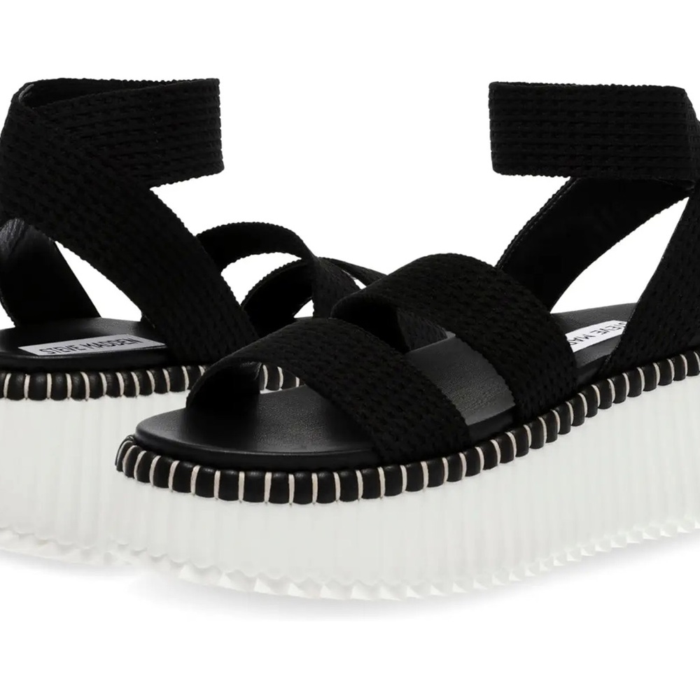 Steve Madden Shelle Platform Sandal — NEVER WORN
